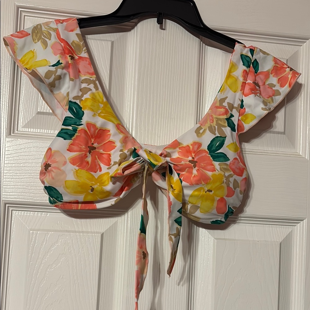 Time & tru Floral Tie-Front swim top size small( 4-6)